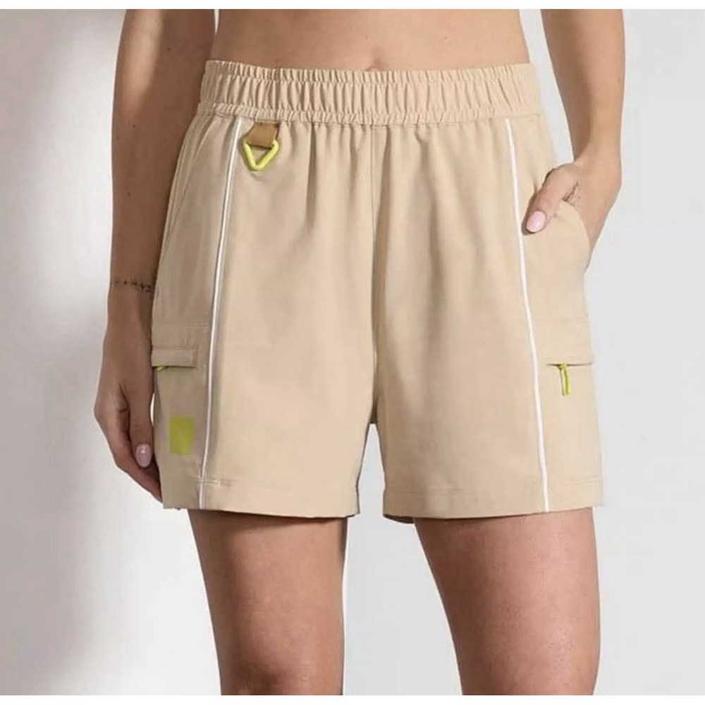 MPG Womens Rove Shorts with Piping Tan Size Small 3.5" Inseam Outdoor Hiking